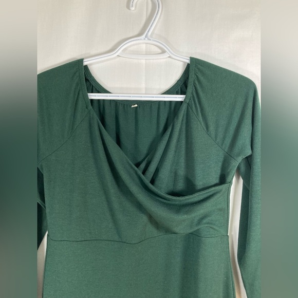 Gorgeous long, stretchy maternity photoshoot gown size small - Picture 7 of 12